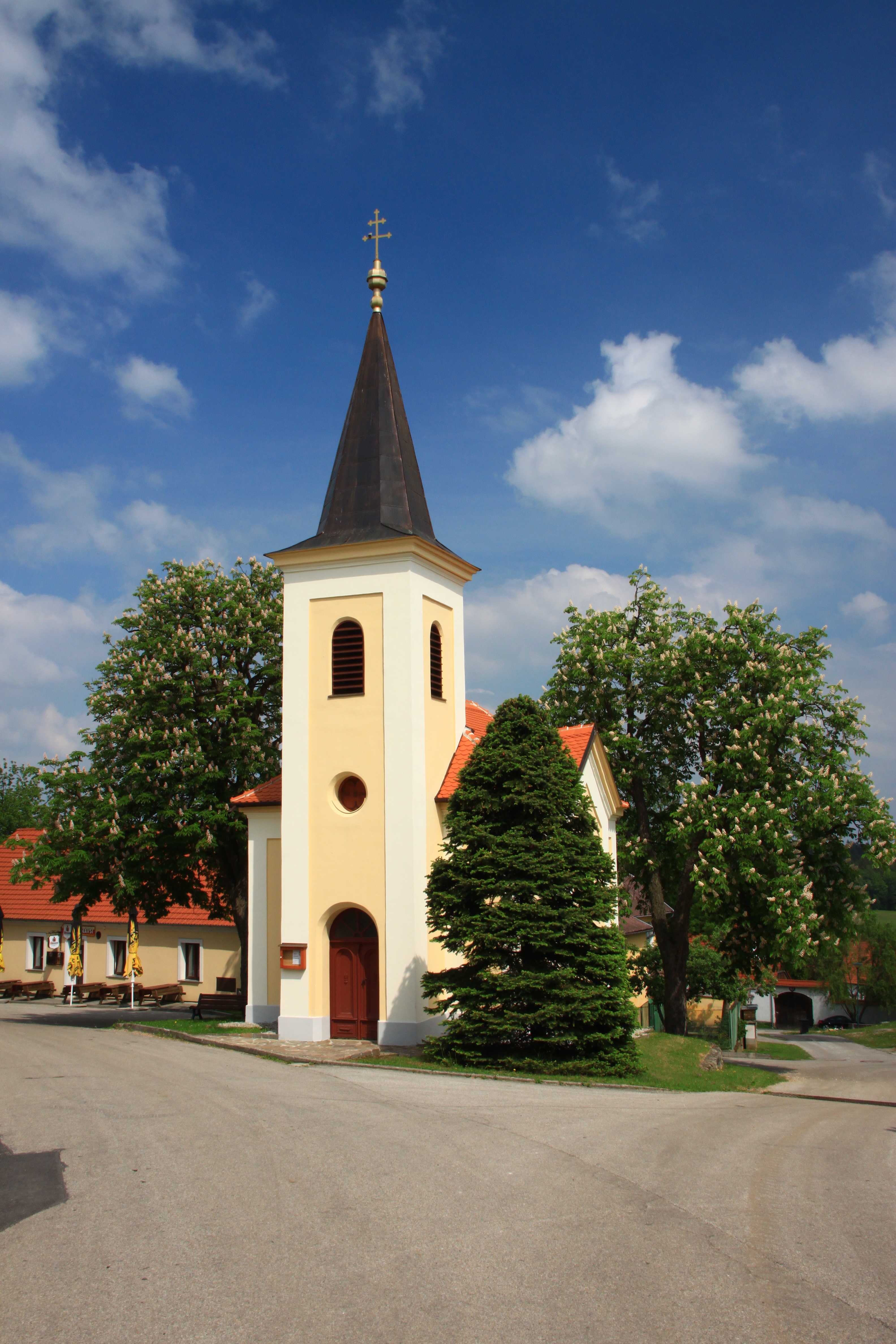 Kostel